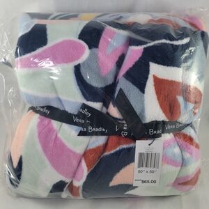 NEW Vera Bradley Plush Throw Blanket Mod Paisley 80" x 50" NWT